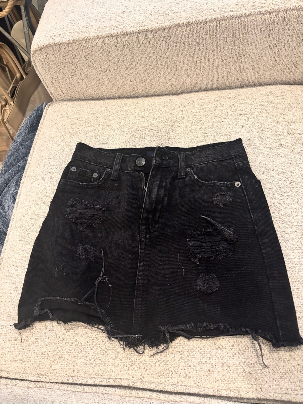 Aeropostale Denim Mini Skirt Womens 000 Black High Rise Distressed Raw Hem